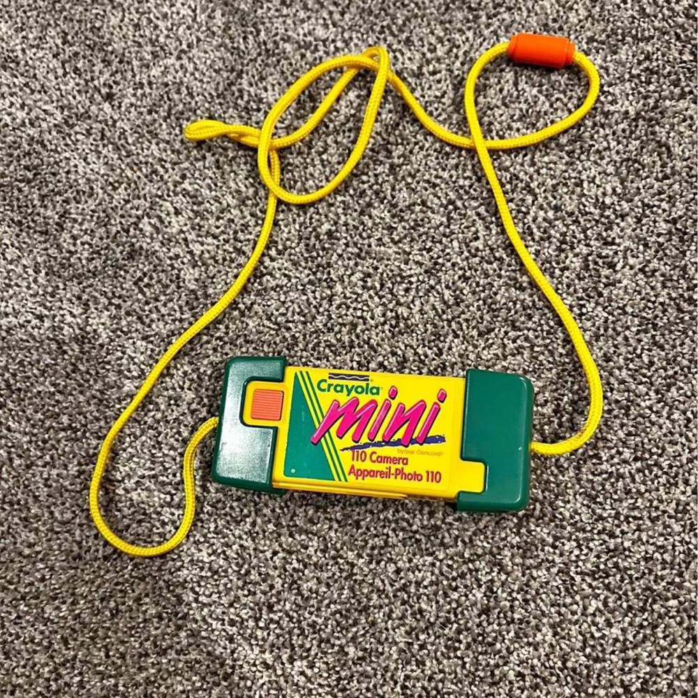 Vintage Crayola Camera 110 pocket camera Mini By Concord Easy Loading